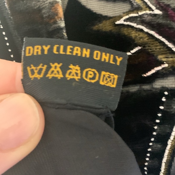 Colorful printed silk and velvet scarf with fringe - Picture 7 of 7